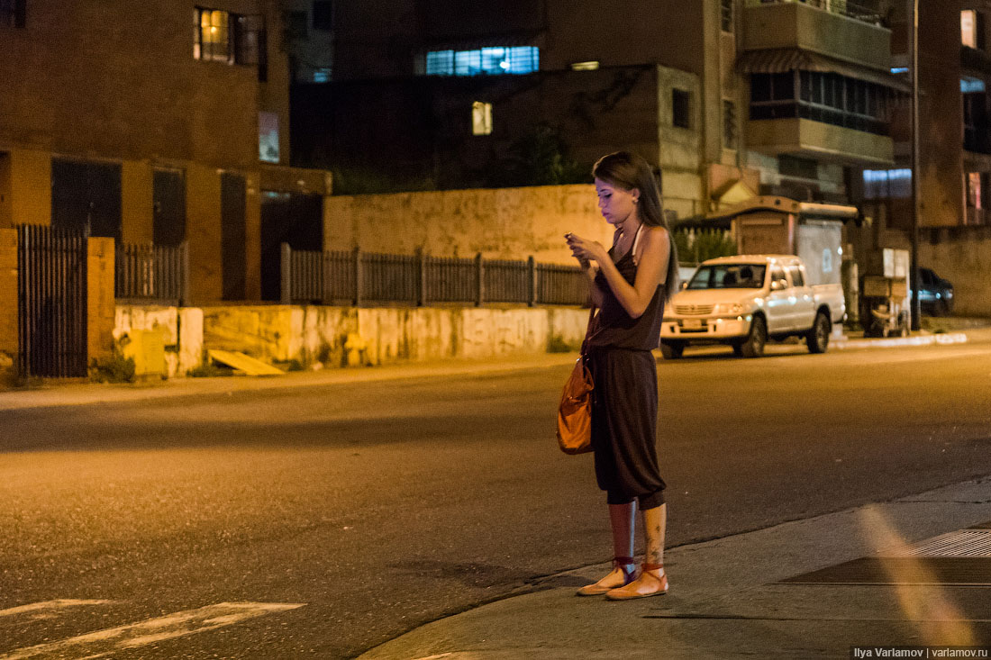 Girls in Tarragona, Catalonia